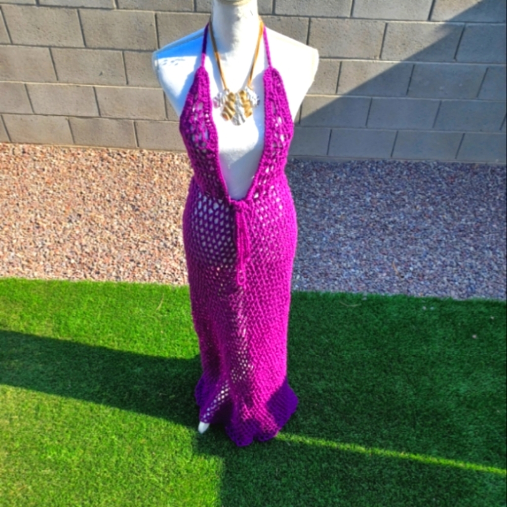 Bikini/Cover up - Picture 4 of 7